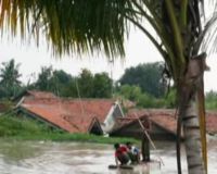 Ratusan Rumah di Karawang Tenggelam