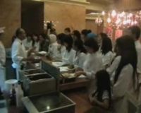 Serunya Membentuk dan Melelehkan Cokelat