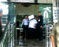 KPK Tahan Bupati Boven Digoel 