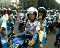 Merayakan Lulusan dengan Konvoi