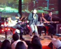 Konser Akrab dan Kalem Ala Ungu