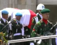 Jenazah Ainun Habibie Dimakamkan