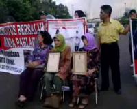 2 Janda Pahlawan Kembali Datangi Istana