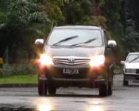 Kijang Innova Matik