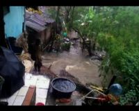 Sebuah Rumah di Kebagusan Longsor
