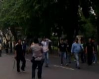 Bentrokan di Depan PN Jaksel