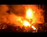 Pesawat Jatuh di Karachi, 8 Orang Tewas