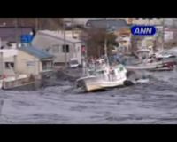Gambar Dramatis Saat Tsunami Terjadi 