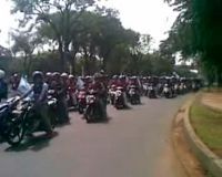 Konvoi Motor di Hari Buruh Sedunia