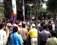 Oknum Polisi Pukul Wartawan Saat Meliput Aksi Falun Gong 