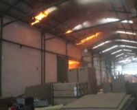 Gudang Pabrik Kayu Terbakar