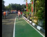 Lajur Khusus Sepeda Taman Ayodia