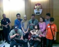 Penyanyi Nyasaruddin Pentas di KPK 