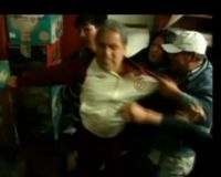 Siswa SMA Serang Kepala Sekolah