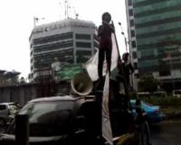 Demo di KPK Bikin Macet Jl Rasuna Said 