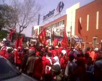 Karyawan Carrefour Demo