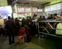 Jumlah Pemudik di Stasiun Gambir Masih Tinggi