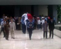 SBY Melayat Sutjipto di DPR