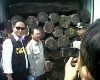 18 Kontainer Kayu Ilegal Ditahan Bea Cukai