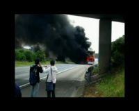 Bus Turis Meledak di Sydney