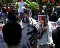 Demo Peringati 2 Tahun Pemerintahan SBY-Boediono