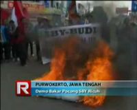 Demo Bakar Pocong SBY Ricuh