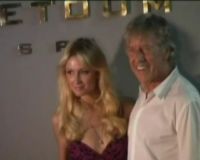 Paris Hilton Berlibur ke Bali