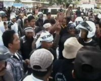 Aksi Tuntut Sekda Garut Mundur 