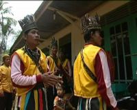 Pustaka Indonesia: Kesenian Buncis dari Banyumas