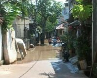 Banjir Masih Genangi Kampung Pulo
