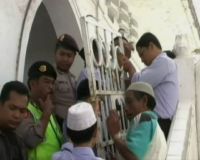 Sengketa Sekolah, Siswa & Guru Bentrok dengan Preman