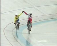 Hat - trick Emas Uyun di Velodrome