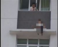 Percobaan Bunuh Diri dari Lantai 15