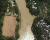 Puluhan Rumah Hanyut dan Desa Terisolasi