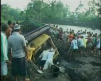 Diterjang Lahar Dingin, Truk Dievakuasi
