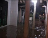 Banjir Menggenangi Rumah Warga di Cililitan