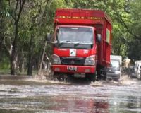 Banjir Rob Genangi Jalan Raya