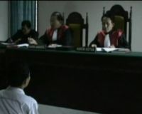 Sidang Pernikahan Sejenis, Keluarga Korban Mengamuk