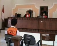 Pelaku Pembuang Air Seni Divonis 2 Bulan