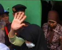 Nunun Dibawa ke RS Polri Kramat Jati