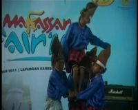 Pertahankan Tradisi Tergerus Modernisasi