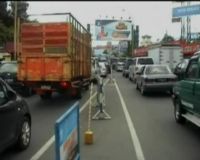 Puncak Macet Total, Mobil Mendadak Mogok