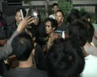Liburan, Warga Tawuran