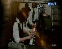 Sabet Emas dengan Kekuatan Tangan