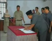 Sertijab Pejabat Ricuh