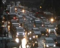 Suasana Kemacetan Pasca Hujan Deras