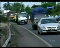 Pengungsi Padati Tol Jakarta-Merak