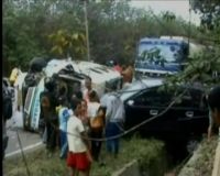 Tabrakan Beruntun, 3 Mobil dan 1 Sepeda Motor
