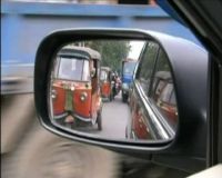 Bajaj, Transportasi Rakyat yang Sedikit Brutal