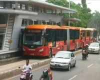 Fasilitas Busway Tak Ramah Pada Kaum Difabel